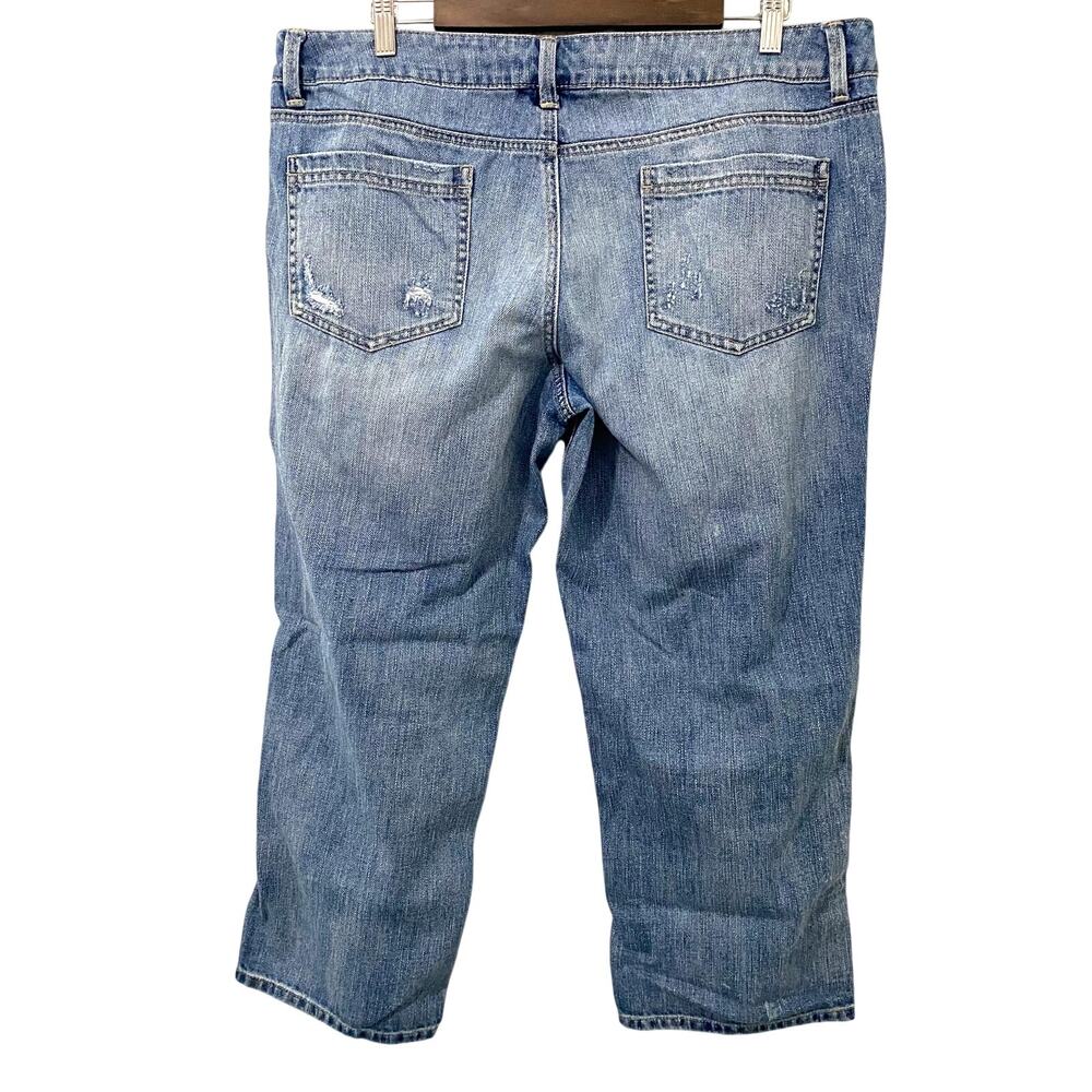 New York & Co Cropped Boyfriend Straight Jeans Distressed Womens Size 16 - Picture 2 of 8